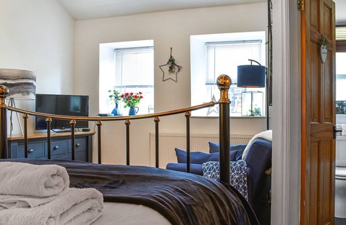 Colne Cottage | 2 bedroom accommodation in Colne