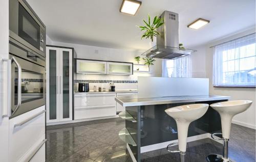 Bjelovar House | 2 Bedroom Amazing Home In Bjelovar