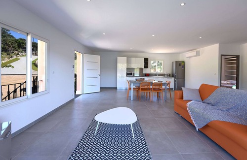 Olmeto Apartment | 2 bedroom apartment 200 meters from the beach terrace wifi