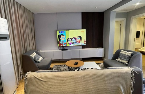 Wuse 2 Apartment | 2-bedroom apartment in British town wuse Abuja with AC, WiFi,Snooker And Spa