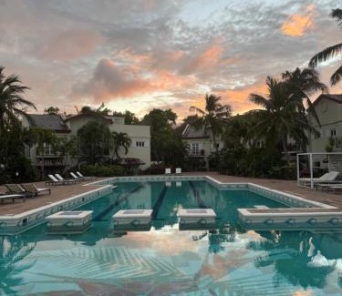 Cas En Bas Apartment | 2 Bedroom Condo in Cap Cove Resort