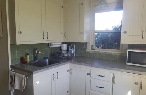 La Grande Cottage | 2-bedroom cottage 10 minutes from downtown La Grande in a quiet rural setting.