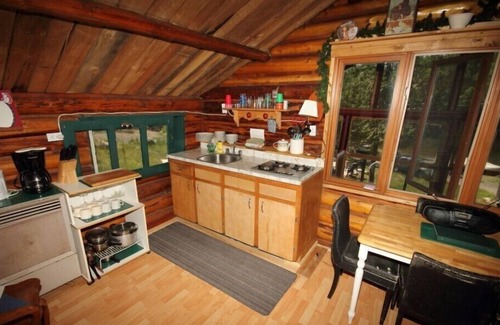 Marten River Cottage | 2 Bedroom Cottage - Rustic "A Frame " Log style-Marten River, ON Olive the Lake Cottage #2