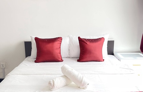 Kuala Lumpur Condo | 2 Bedroom Cozy Suite with Attached Bathrooms