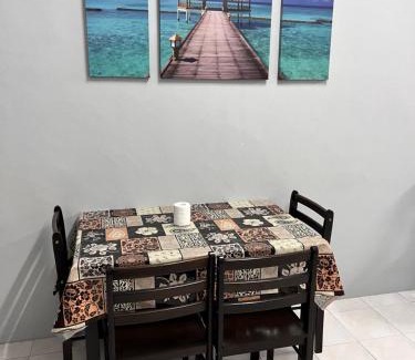 Gurun House | 2 Bedroom house with Coway, all room air-cond, WIFI, Nettflix