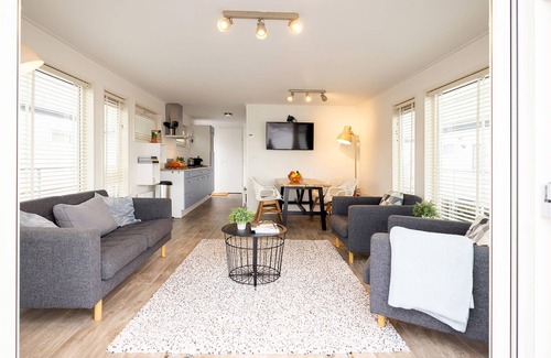 Municipality of Aalsmeer Boat Rental | 2 bedroom lovely ship in Aalsmeer