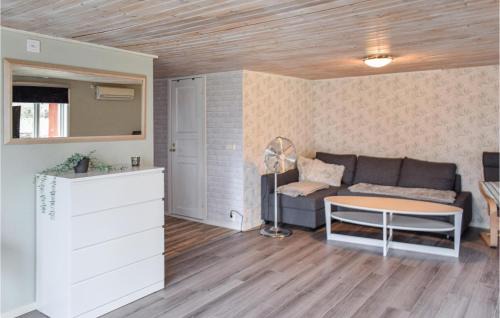 Tofta House | 2 Bedroom Nice Home In Rockneby