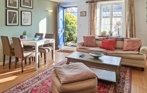 Taden House | 2 Bedroom Nice Home In Taden