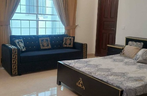 Lahore Apartment | 2 Bedroom Private Apartment in a Luxurious house in Posh area. Close to Airport