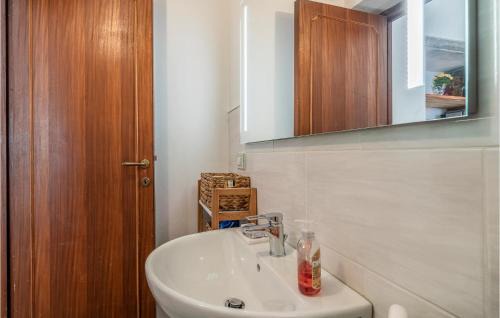 Montebonello House | 2 Bedroom Stunning Home In Case Lori