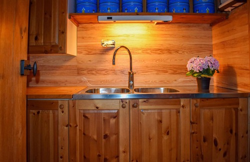 Odeshog Municipality House | 2 bedroom stunning home in ödeshög