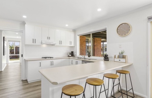 Ocean Grove Apartment | 2 Bedroom Unit - Short Walk To The Beach - Pet Friendly