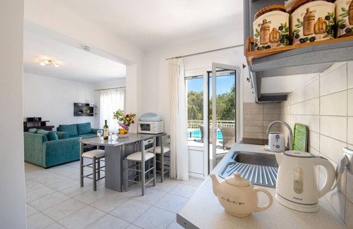 Longos Villa | 2 Bedroom Villa, Private Pool, 100m to Beach, Loggos