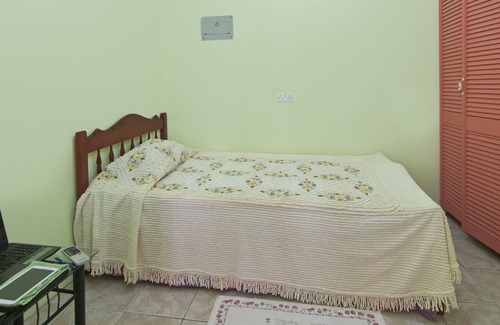 Westerhall Apartment | 2-Bedroom with Air-conditioning & Balcony