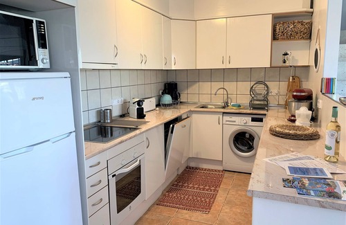 El Mas Fumats House | 2 bedrooms, privat-pool, internet, air conditioning , parking