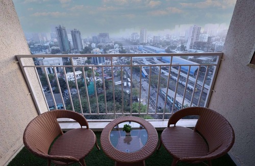 Goregaon West Apartment | 2 BHK HomeSuite (Gagal Home)