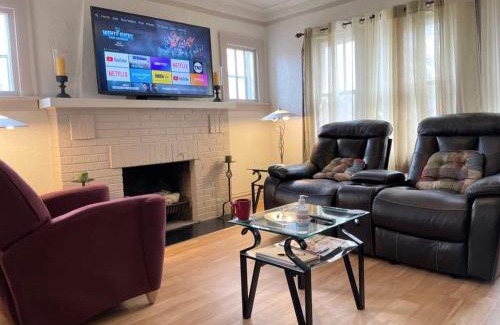 Waukegan Apartment | 2 BR Apt near Great Lakes Naval Base and 6 Flags