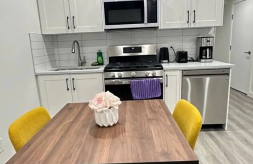 Northwest Calgary Apartment | 2 BR Cozy walk-out basement with EV charging