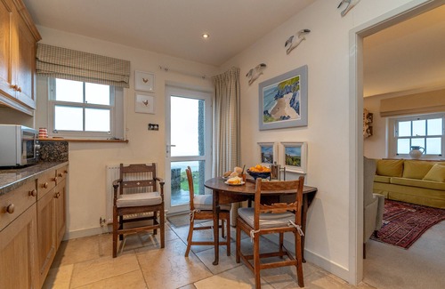 Mynytho Cottage | 2-Bryn-Tirion | Charming Traditional Cottage with Stunning Sea Views