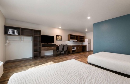 Rockledge Hotel | 2 Budget Rooms Near Cocoa Beach & Kennedy Space Center for Great Stays