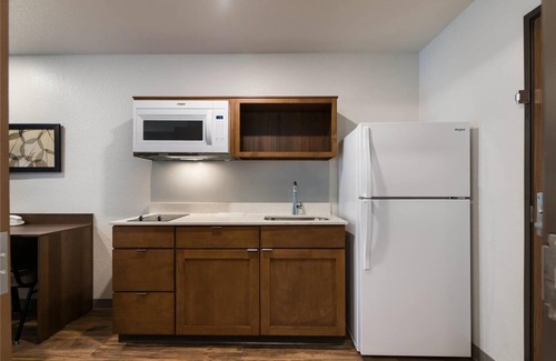 Rockledge Hotel | 2 Budget Rooms Near Cocoa Beach & Kennedy Space Center for Great Stays