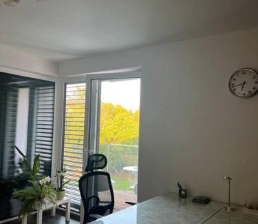 Banska Bystrica Apartment | 2-izbový byt s parkovaním v centre B. Bystrice