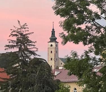 Banska Bystrica Apartment | 2-izbový byt s parkovaním v centre B. Bystrice