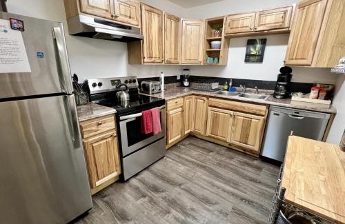 Healy House | 2 King Bedrooms each with full bath, Amazing Views!