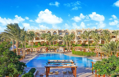 Makadi Bay Hotel | 2 Luxurious Rooms w/Outdoor Pool & Dining Near Souk Makadi
