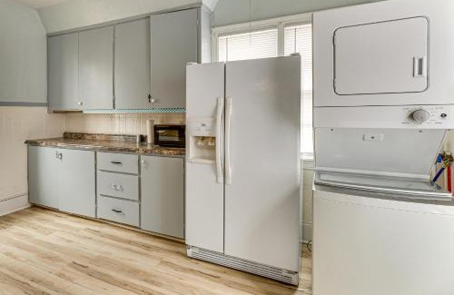 Salina House | 2 Mi to Dtwn Salina Home with Deck and Yard