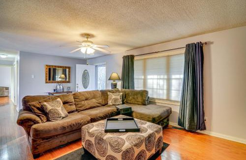 Jamestown House | 2 Mi to Lake Cumberland Access Home with Grill