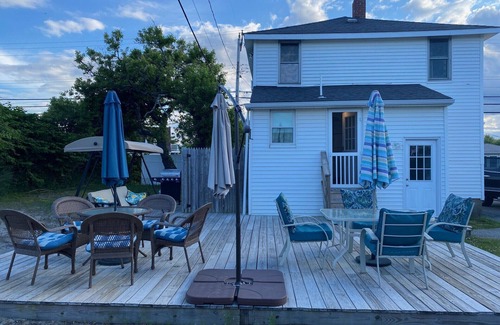 Ocean Bluff-Brant Rock House | 2-minute walk to private beach - Sunrise Beach House Marshfield!