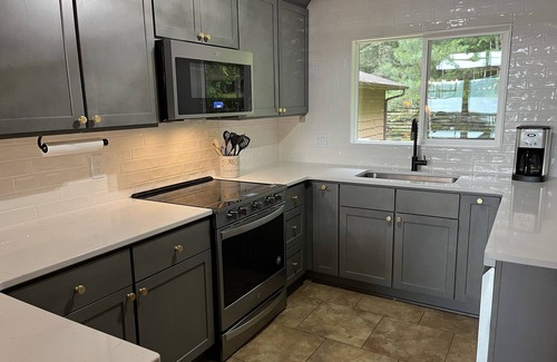 Emily Cabin | 2 Quaint cabins, clear, gradual swimming beach, dog ok, on Goodrich Lake.