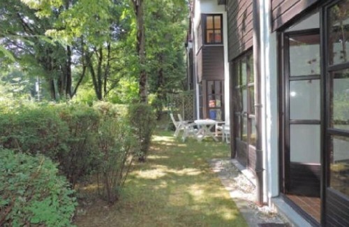 Moosach House | 2 room apartment in Munich Temporary living 2 room apartment with loggia and garden