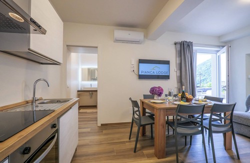 Cannero Riviera Apartment | 2-room corner apartment with terrace and two bathrooms