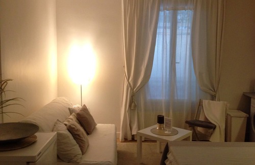 Maisons-Alfort Apartment | 2 rooms on beautiful garden