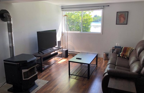 Saint-Calixte House | 2-storey house, furnished, waterfront, lake access. Dog and/or cat accepted.