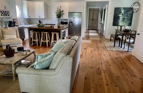 Ventress House | 2 story river house with Amazing views!