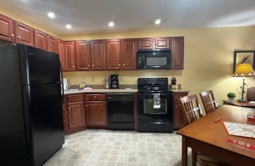 Francestown House | 20% Sale April/May NH Condo Unit 4E