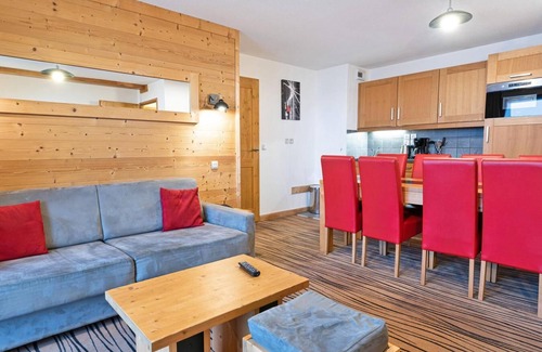 Les Saisies Apartment | 200m from ski slopes, swimming pool, sauna, hammam, terrace, balcony, tv, ski locker, 58-63m²