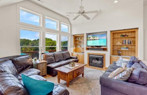 Duck House | 2070 - Sol Mates