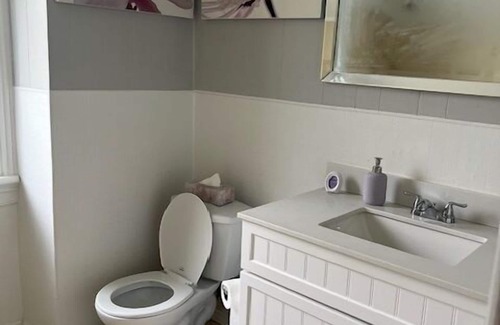 Springwater House | 220 Queen, Elmvale, Ontario