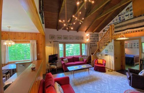Franconia House | 23SR Traditional Austrian Chalet at the base of Cannon Ski Area in Franconia Notch