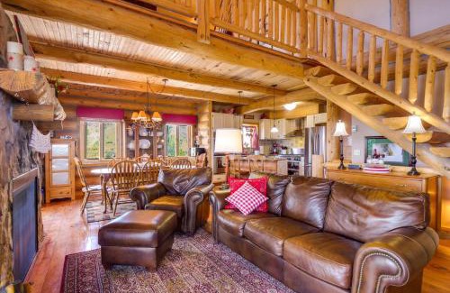 Hartsel House | 24-0089 Rustic Hartsel Getaway with 35-Acre Yard