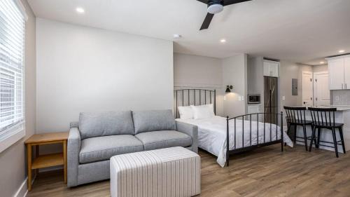 Hillsboro West End Apartment | 24-Guest Retreat The Nomad: Studio x2 1BR x4