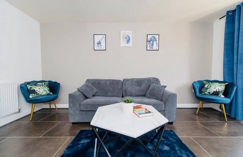 Haughton House | 25%off monthly stays/3 bedroom/6 guests