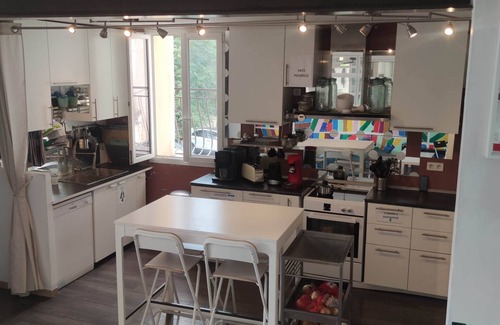 Roquemaure Apartment | 25-person apartment 10 minutes from Avignon, Bagnols sur Cèze, Marcoule,