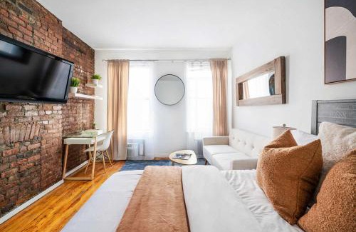 Peter Cooper Village Apartment | 26-3A STUDIO Gramercy W D Outdoor Courtyard