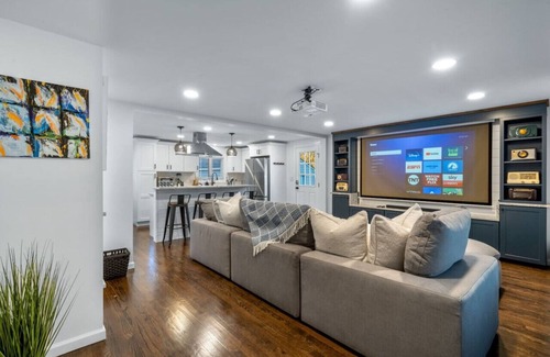 Plantsville House | #27- Luxury Collection