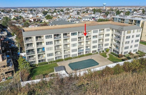 Southend Condo | 2BR/2 BA Oceanfront Dream in Brigantine !